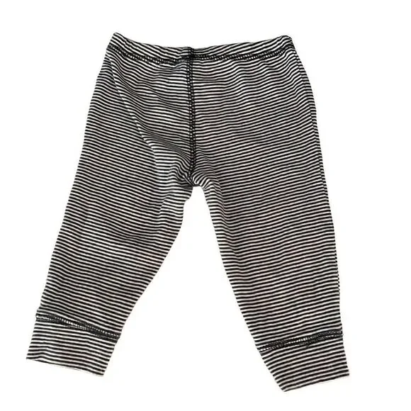 Carter’s 2 piece set - Picture 8 of 9